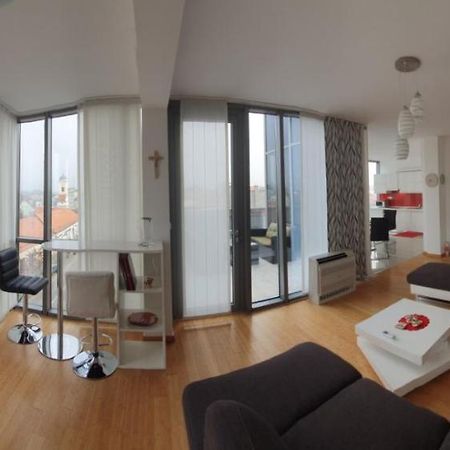 Appartement Penthouse Heart Of Slavonia **** à Ðakovo Extérieur photo