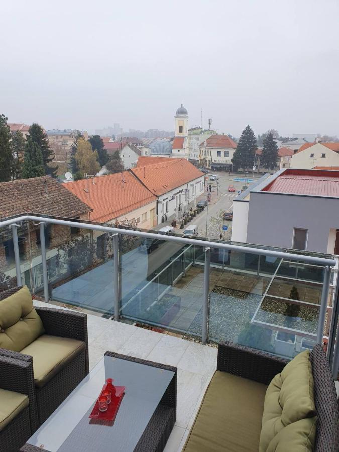 Appartement Penthouse Heart Of Slavonia **** à Ðakovo Extérieur photo