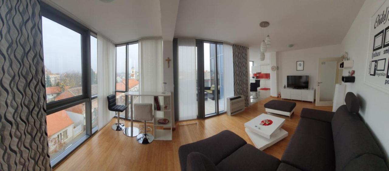 Appartement Penthouse Heart Of Slavonia **** à Ðakovo Extérieur photo