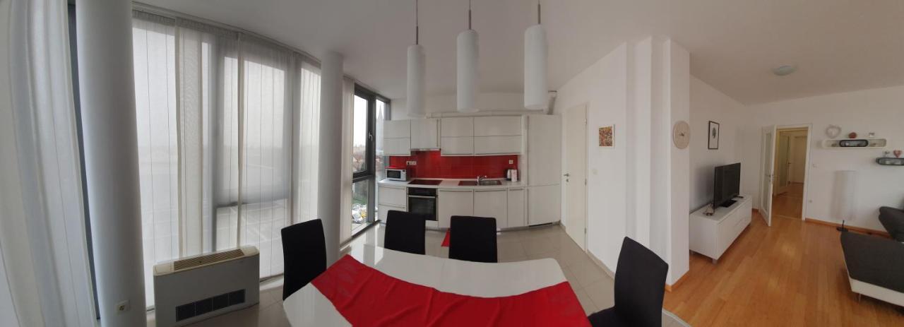 Appartement Penthouse Heart Of Slavonia **** à Ðakovo Extérieur photo